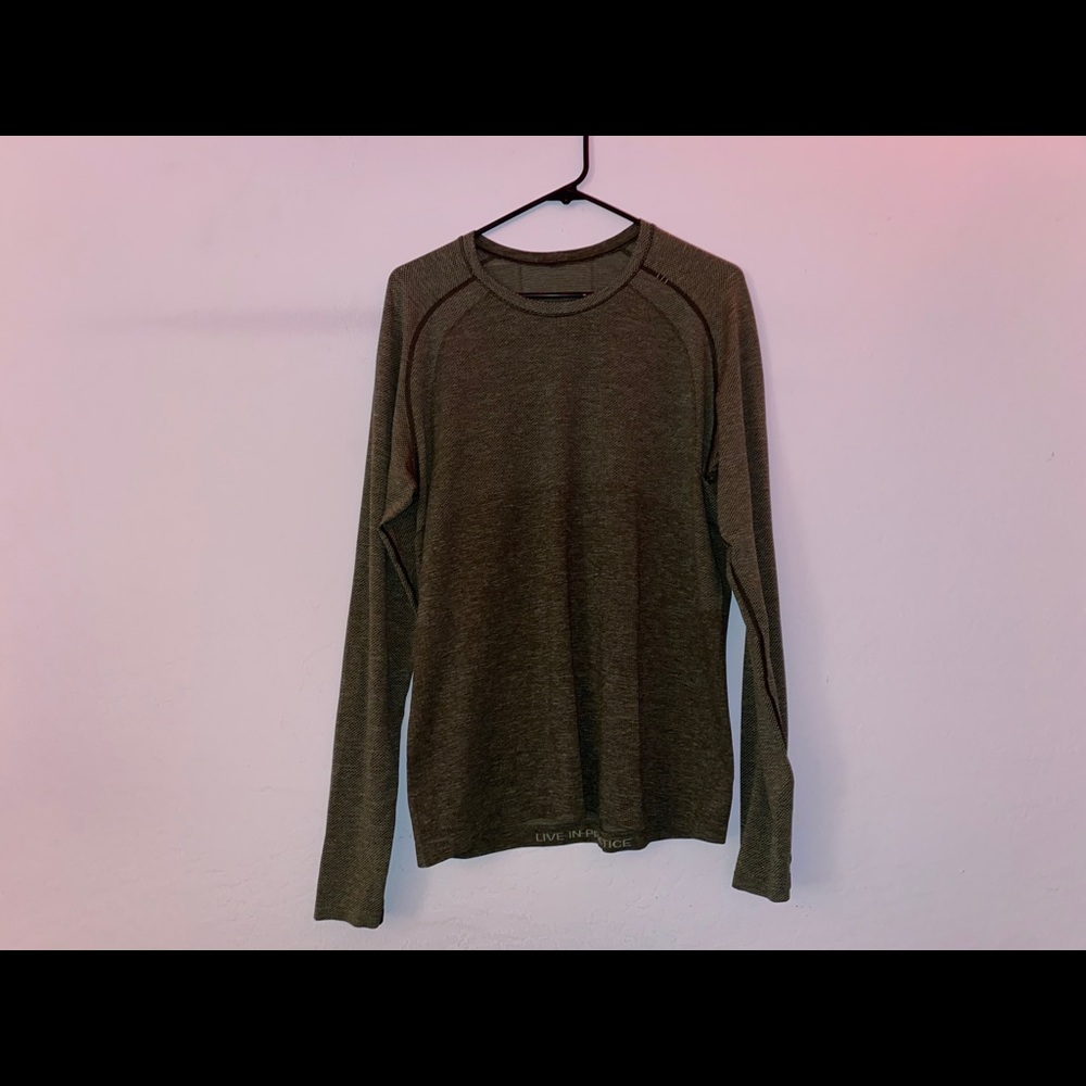Lululemon Metal Vent tech LS shirt